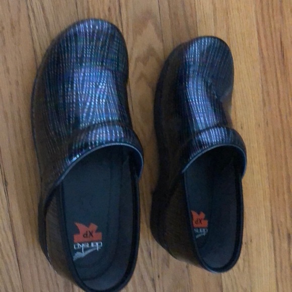 Dansko Shoes - Dansko XP Metallic Clogs